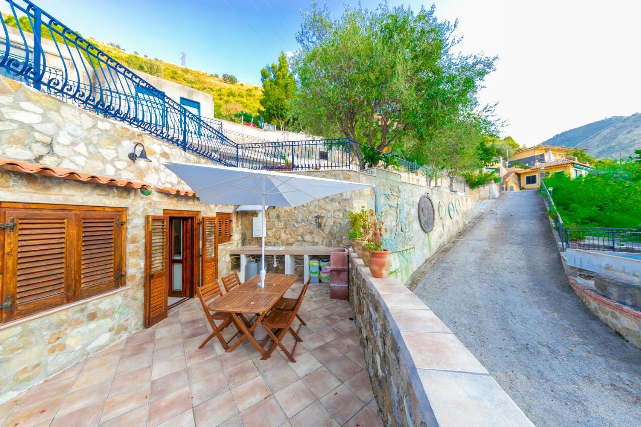 Marenetto Apartments Cefalù Esterno foto